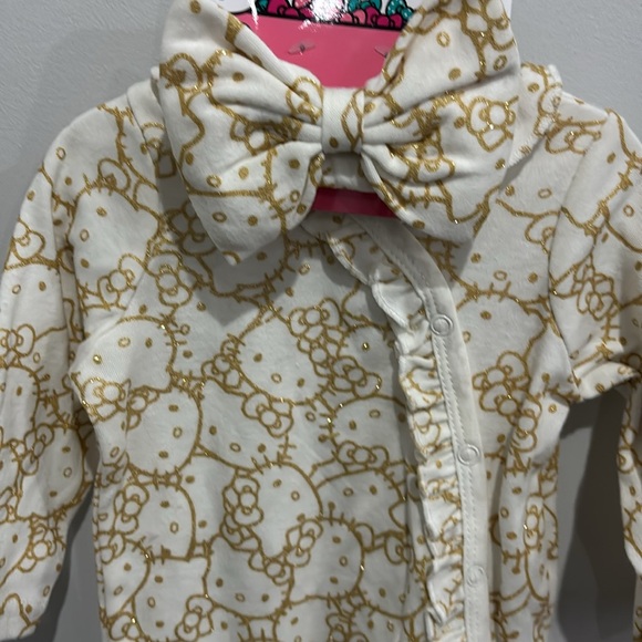 Hello kitty glitter gold bow and sleeper set - Picture 2 of 3
